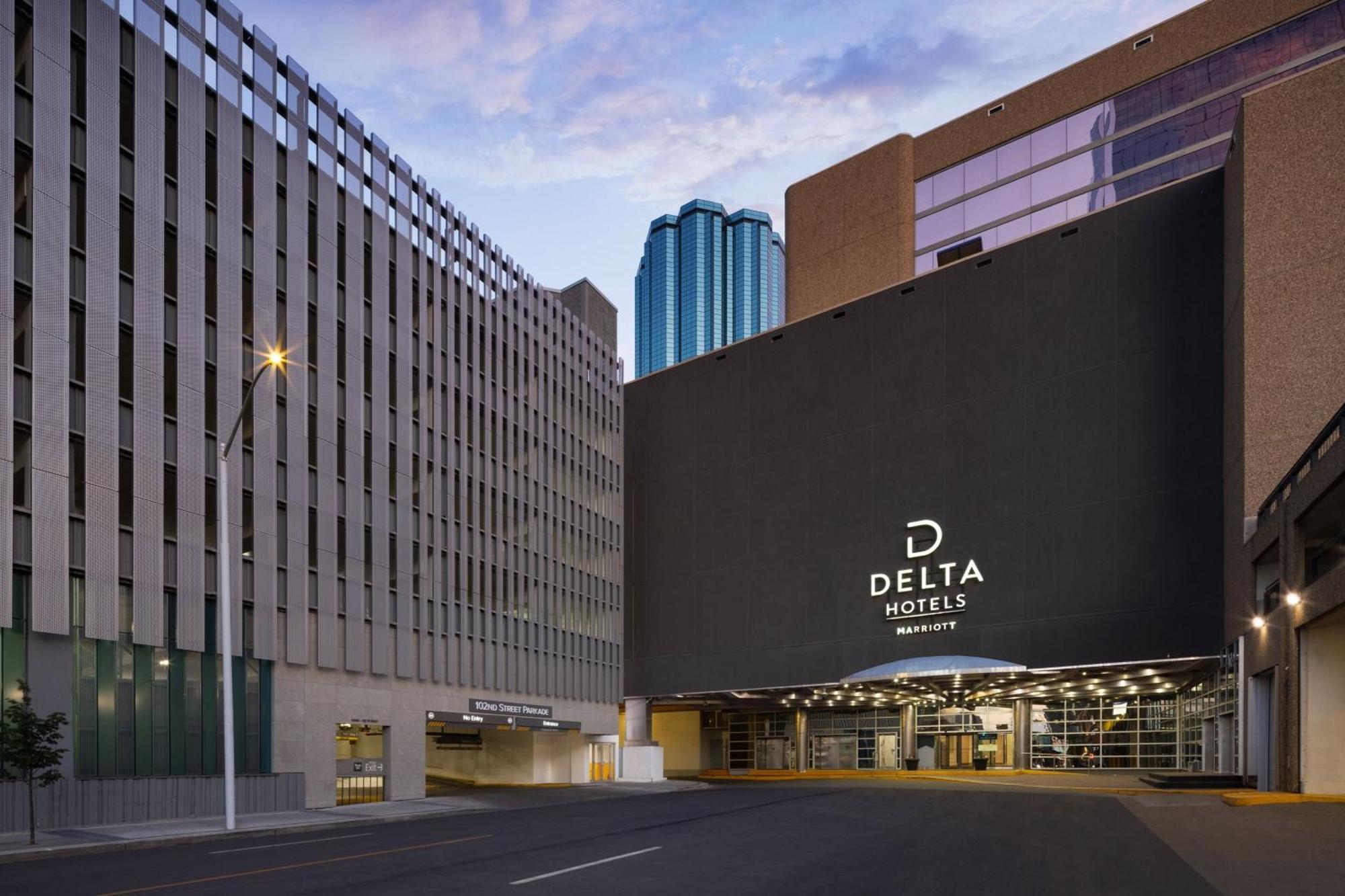 Delta Hotels By Marriott Edmonton Centre Suites Exterior photo